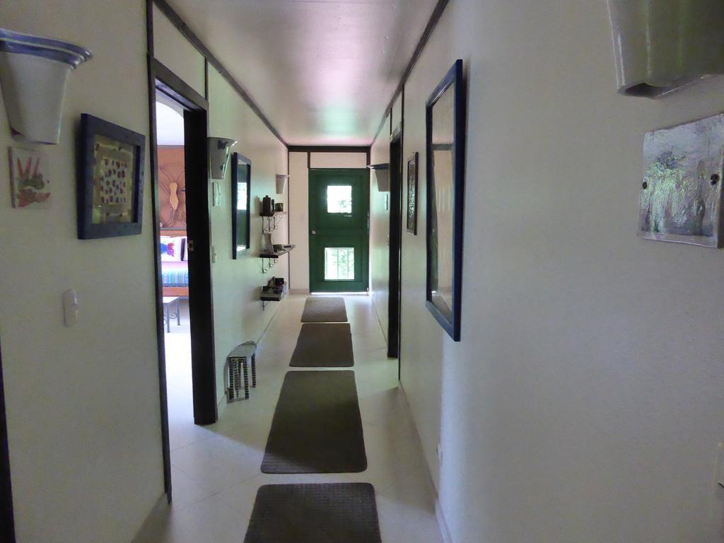 Lucky Bug Bed And Breakfast Nuevo Arenal Zimmer foto